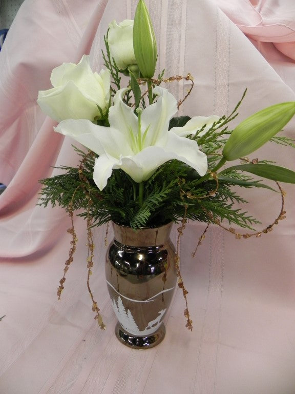 CW 155 Lily White Vase